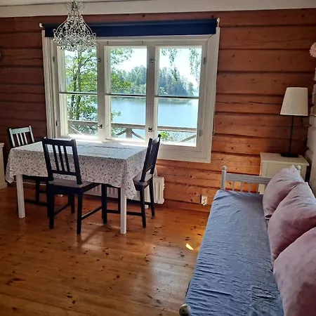 木屋 Log In A Beautiful Seaside Location *